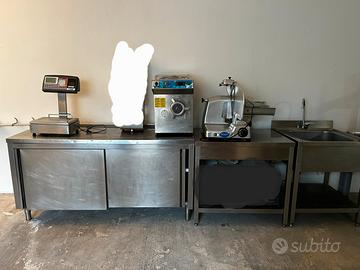 atrezzatura macelleria