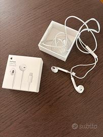 Apple earpod lightning