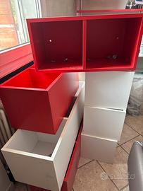 Set di mensole da parete a forma fi cubo