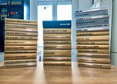 Lotto Libri Cosmo oro e argento