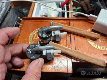 coppia rubinetti benzina originali per bmw epoca