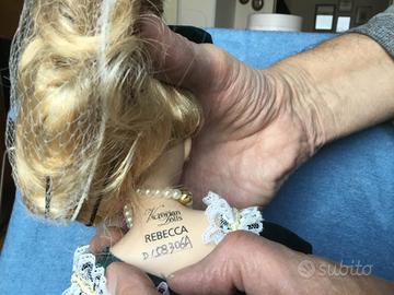 Bambola di porcellana numerata Victoria Dolls