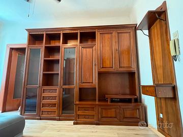 Credenza vetrina soggiorno e armadio camera 100€