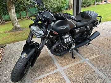 Moto Guzzi V7 IV - 2021