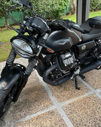 Moto Guzzi V7 IV - 2021