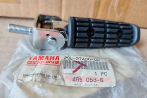 PEDALINA POSTERIORE SINISTRA ORIGINALE YAMAHA NUOV