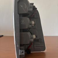 Fanale posteriore sinistro Ford Ranger