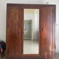 Camera da letto in noce inizio Novecento