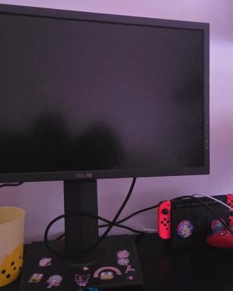 schermo gaming + console Wii switch uno 
