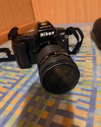 Macchina fotografica Nikon F90