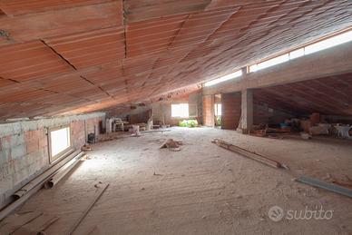 Sinnai: Sottotetto da ultimare