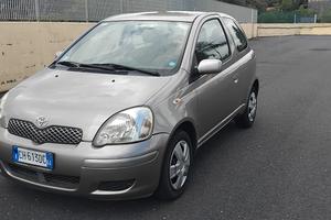 Toyota Yaris 1.0 anno 2003