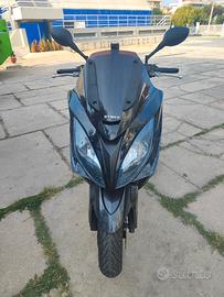 Kymco Xciting 300R - 2011 leggi bene