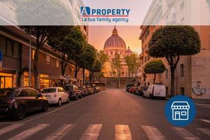 Attività / Licenza di 450 m² con 4 locali a Roma