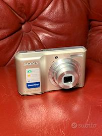 Sony Cybershot DSC - S2000