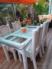 Tavolo in bambù e cristallo