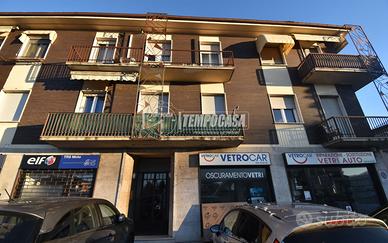 TRILOCALE CON BOX AUTO