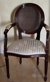 Poltrona classica vintage in legno