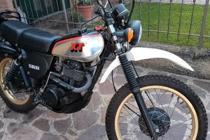 Yamaha XT 400