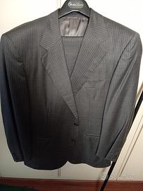 abito grigio gessato