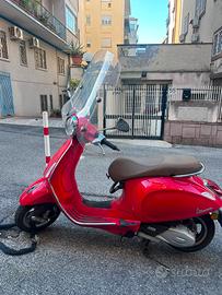 Vespa Primavera 125 ABS rossa