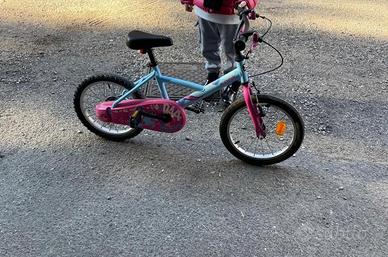 16 bicicletta azzurra rosa decathlon
