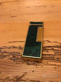 Accendino a gas Dunhill, anni '70, verde e oro.
