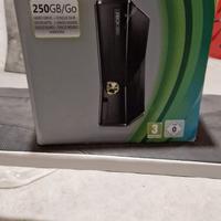 Xbox 360 + 2 giochi