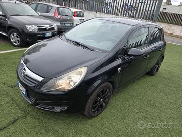 Opel Corsa 1.2 85CV 5 porte GPL euro 5. 2012