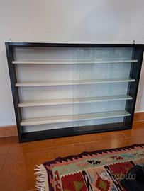 vetrina