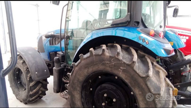 Trattore agricolo gommato