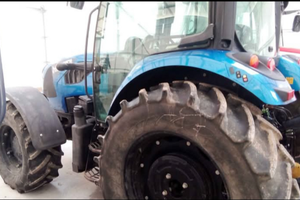 Trattore agricolo gommato