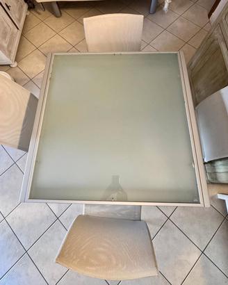 tavolo Tavolo allungabile con 4 sedie