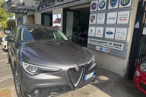 Alfa Romeo Stelvio 2.2 Turbodiesel 160 CV AT8 RWD 