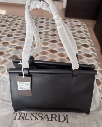 Borsa nuova pelle Trussardi nera