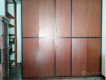 Armadio in legno