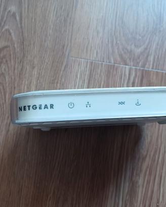 Modem NETGEAR ADSL2+ DM111P v2