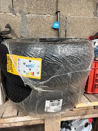 Gomme macchina auto 235/50 R18