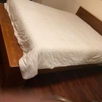 Camera da letto in legno massello