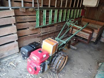 Motozappa con ruote cingolate (con carello anesso)