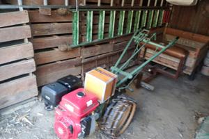 Motozappa con ruote cingolate (con carello anesso)