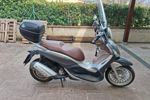 Piaggio Beverly 300 del 2018 PERFETTO !!! 