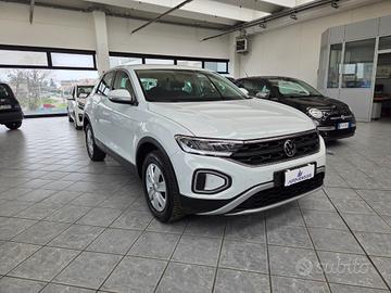 VOLKSWAGEN T-Roc 1.0 TSI Sed risc- app connect-f