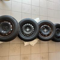 Pneumatici Dunlop WinterResponse2 inverno e cerchi