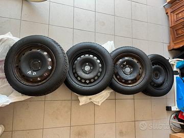 Pneumatici Dunlop WinterResponse2 inverno e cerchi