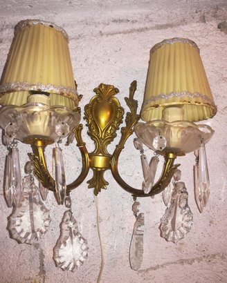Lampadari a gocce anni 50 per amanti del vintage