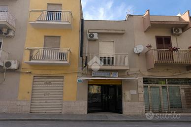 NEGOZIO A MAZARA DEL VALLO