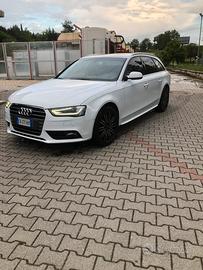 Audi A4 Avant 2.0 TDI 2012