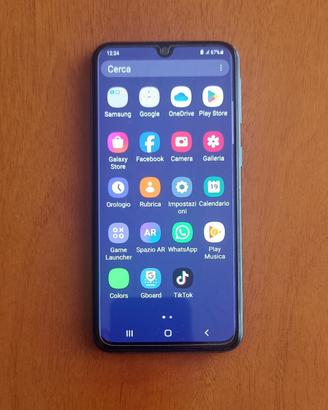 Samsung A40 4-64 gb