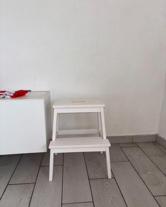 IKEA BEKVÄM – scaletta/sgabello bianco